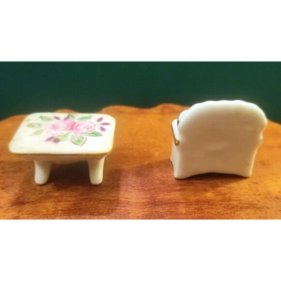 Vintage Porcelain Miniature Doll House Furniture 5 Pieces Made In Japan - Picture 5 of 7